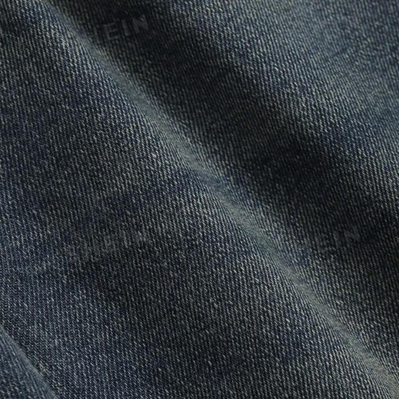 Dark Washed Flared Jeans - Picture 4 of 5